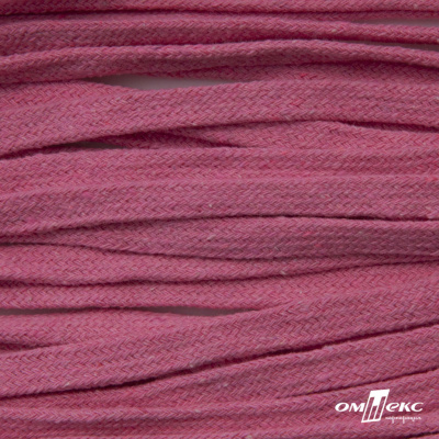 Шнур плетеный d-8 мм плоский, 70% хлопок 30% полиэстер, уп.85+/-1 м, цв.1029-розовый - купить в Междуреченске. Цена: 735 руб.