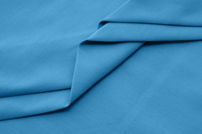 Ткань сорочечная стрейч 18-4535, 115 гр/м2, шир.150см, цвет бирюза - купить в Междуреченске. Цена 285.04 руб.